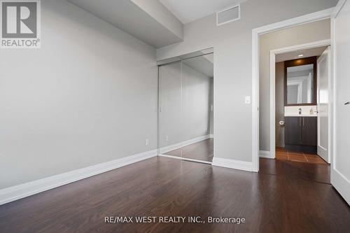 #2507 -2 Anndale Dr, Toronto, ON - Indoor Photo Showing Other Room