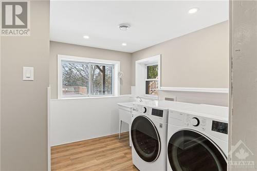 5466 North Drive, Ottawa, ON - Indoor Photo Showing Laundry Room