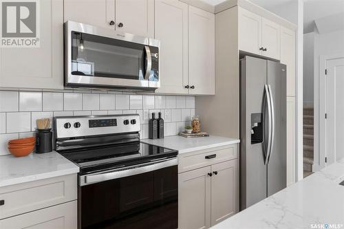240 Dziadyk Manor, Saskatoon, SK - Indoor Photo Showing Kitchen With Upgraded Kitchen