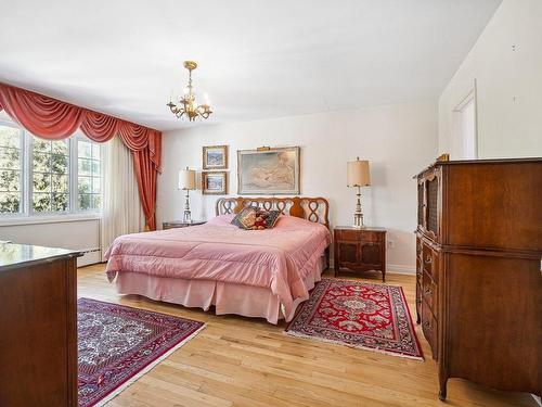 Master bedroom - 452 Av. Lockhart, Mont-Royal, QC - Indoor Photo Showing Bedroom