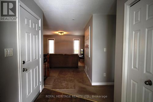 2 Lawson Avenue, Kawartha Lakes, ON - Indoor Photo Showing Other Room