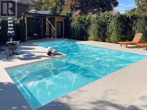 1610 Dogwood Tr, Mississauga, ON - Outdoor With In Ground Pool