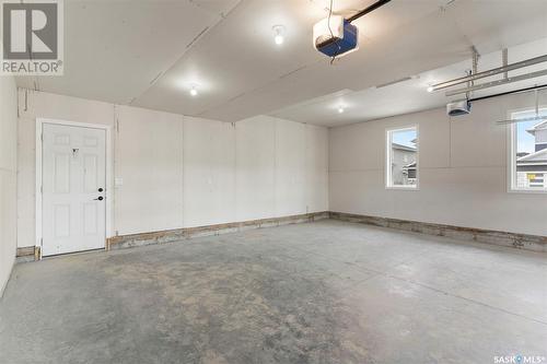 368 Barrett Street, Saskatoon, SK - Indoor Photo Showing Garage