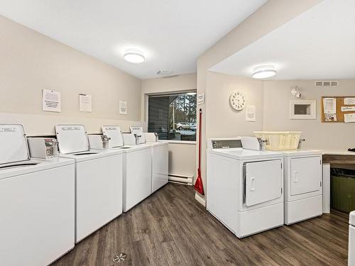 405-200 Back Rd, Courtenay, BC - Indoor Photo Showing Laundry Room