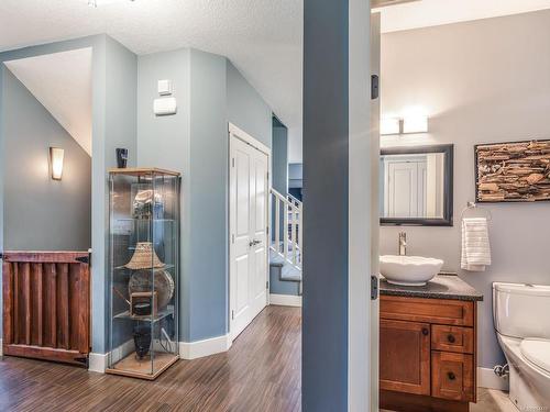 1678 Meadowood Way, Qualicum Beach, BC - Indoor Photo Showing Other Room