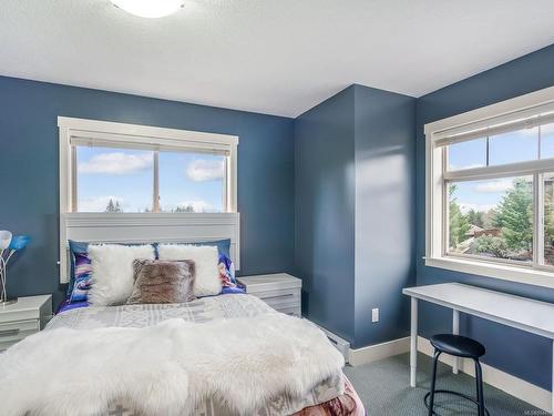 1678 Meadowood Way, Qualicum Beach, BC - Indoor Photo Showing Bedroom
