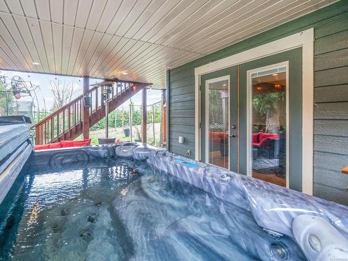 1678 Meadowood Way, Qualicum Beach, BC - Outdoor With Exterior