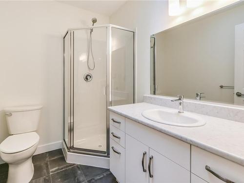 2536 Quill Dr, Nanaimo, BC - Indoor Photo Showing Bathroom