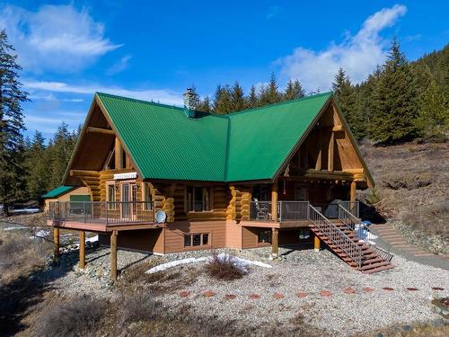 5112 Genier Lake Road, Barriere, BC 