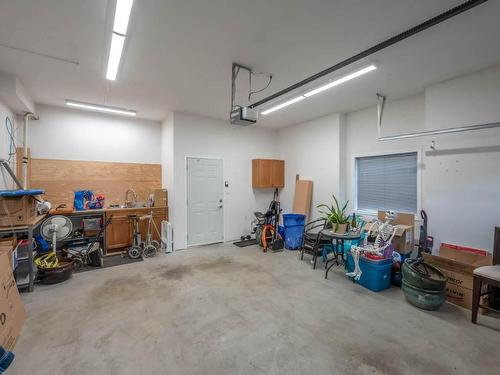 7-148 Roy Avenue, Penticton, BC - Indoor Photo Showing Garage