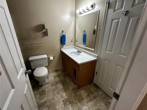 10-711 Malone Rd, Ladysmith, BC - Indoor Photo Showing Bathroom