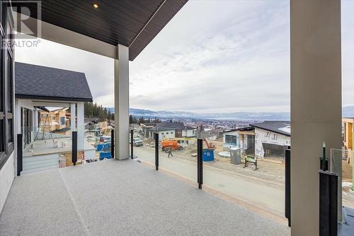 1165 Lone Pine Drive, Kelowna, BC - Outdoor With Exterior