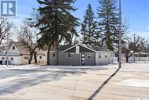 802 4Th Avenue, Raymore, SK - Outdoor