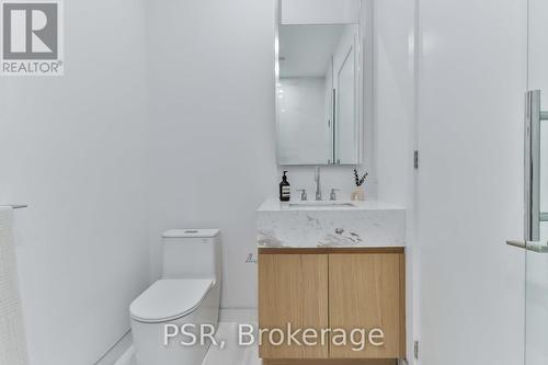 #Ph02 -346 Davenport Rd, Toronto, ON - Indoor Photo Showing Bathroom