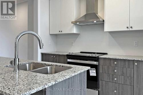 83 Douet Lane, Ajax, ON - Indoor Photo Showing Kitchen With Double Sink With Upgraded Kitchen