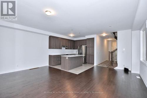 61 Seedling Cres, Whitchurch-Stouffville, ON - Indoor Photo Showing Kitchen