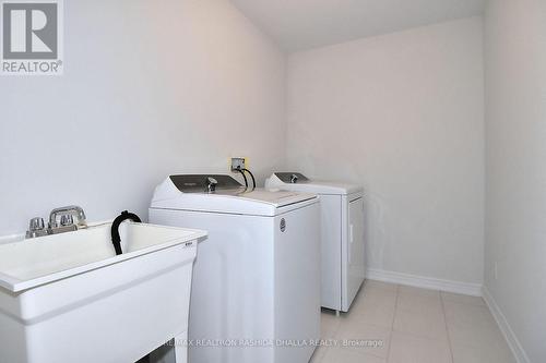 61 Seedling Cres, Whitchurch-Stouffville, ON - Indoor Photo Showing Laundry Room