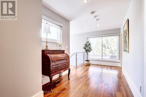 1414 Amber Crescent, Oakville, ON - Indoor Photo Showing Other Room