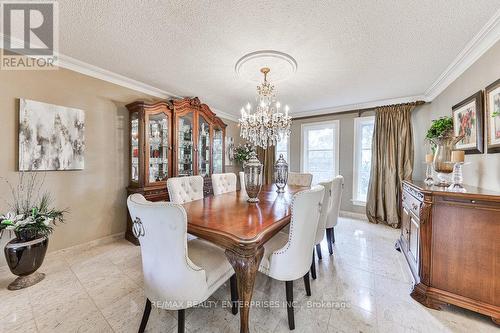 1246 Crawford Crt, Oakville, ON - Indoor Photo Showing Dining Room