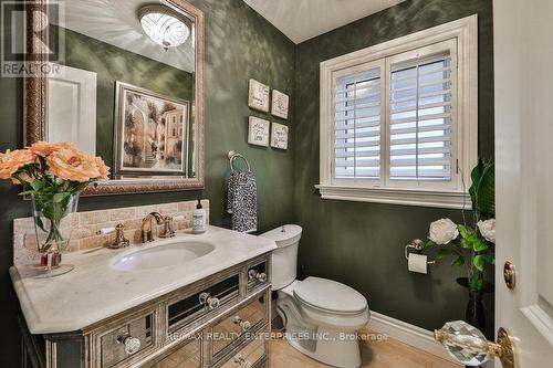 1246 Crawford Court, Oakville, ON - Indoor Photo Showing Bathroom