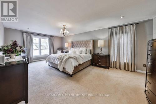 1246 Crawford Crt, Oakville, ON - Indoor Photo Showing Bedroom