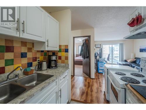130 Skaha Place Unit# 316, Penticton, BC - Indoor Photo Showing Kitchen With Double Sink