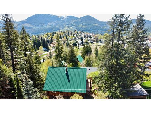 2075 Kirkup Avenue, Rossland, BC - Outdoor With View