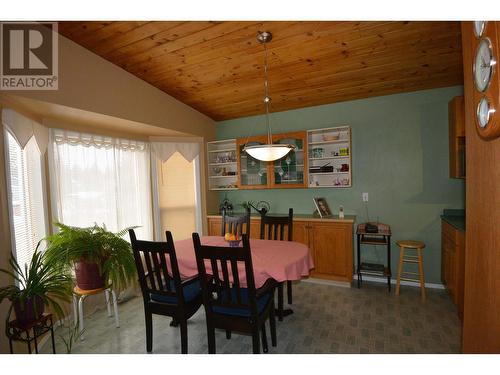 1250 Dogwood Street, Telkwa, BC - Indoor Photo Showing Kitchen