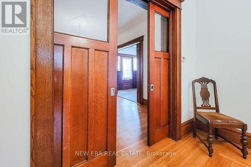 17 Barnesdale Avenue N, Hamilton, ON - Indoor Photo Showing Other Room
