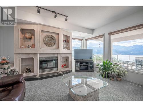16850 Commonage Road, Lake Country, BC - Indoor Photo Showing Living Room With Fireplace