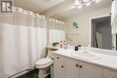 2330 Butt Road Unit# 441, West Kelowna, BC - Indoor Photo Showing Bathroom