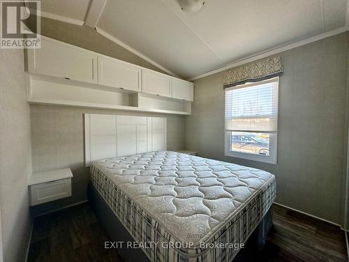 #13 Agl -1235 Villiers Line, Otonabee-South Monaghan, ON - Indoor Photo Showing Bedroom