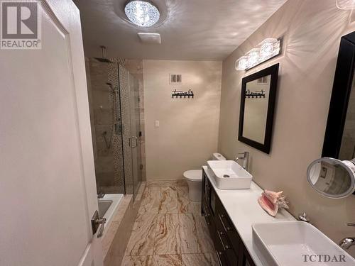 1212 Lavigne Blvd, Timmins, ON - Indoor Photo Showing Bathroom