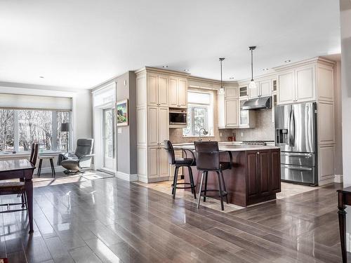 Cuisine - 1167 Ch. Molleur, Pike River, QC - Indoor Photo Showing Kitchen With Upgraded Kitchen