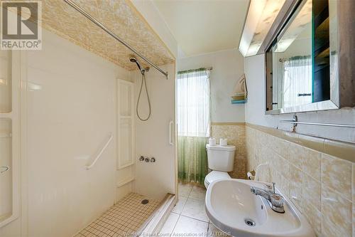 337 Rankin Avenue, Windsor, ON - Indoor Photo Showing Bathroom