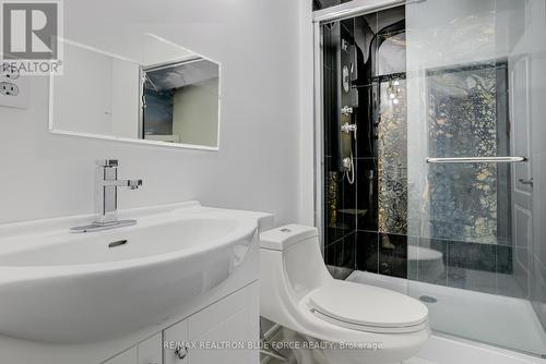 18 Kennedy Dr, Kawartha Lakes, ON - Indoor Photo Showing Bathroom