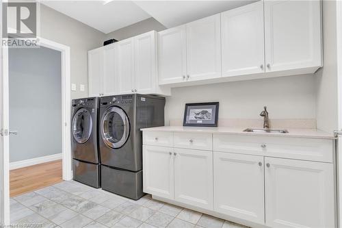 82 Bell Drive, Kincardine, ON - Indoor Photo Showing Laundry Room