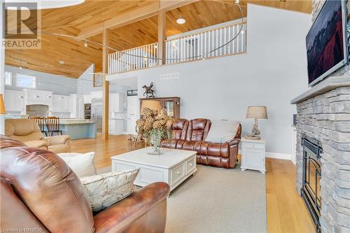 82 Bell Drive, Kincardine, ON - Indoor Photo Showing Living Room With Fireplace