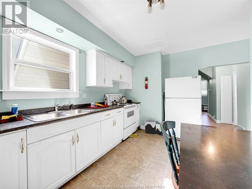 3329 Sandwich Street, Windsor, ON - Indoor Photo Showing Kitchen With Double Sink