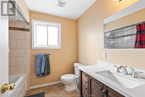 2584 Front Road, Lasalle, ON - Indoor Photo Showing Bathroom