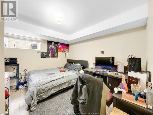 1009 California Avenue, Windsor, ON - Indoor Photo Showing Bedroom