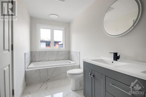 66 Prince Albert Street, Ottawa, ON - Indoor Photo Showing Bathroom
