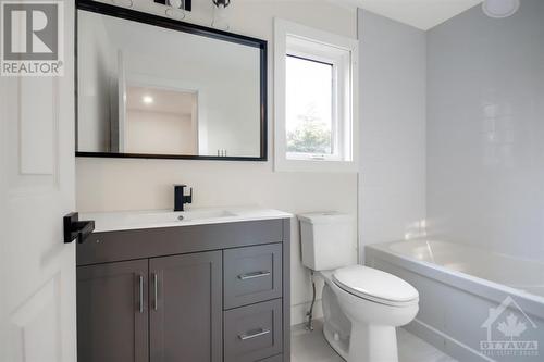 66 Prince Albert Street, Ottawa, ON - Indoor Photo Showing Bathroom