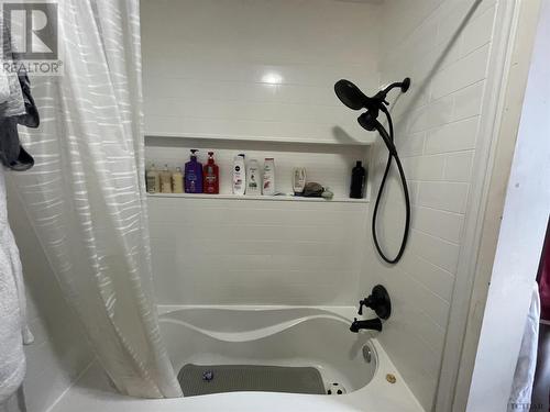 67 Sixth St, Smooth Rock Falls, ON - Indoor Photo Showing Bathroom