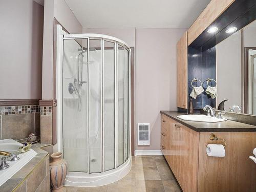 Salle de bains - 78 Rue Du Commandant, Blainville, QC - Indoor Photo Showing Bathroom