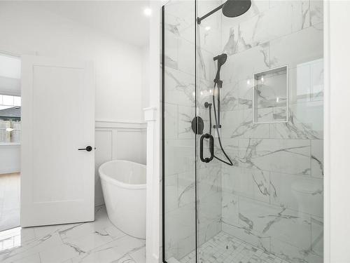 873 Aspen Rd, Comox, BC - Indoor Photo Showing Bathroom