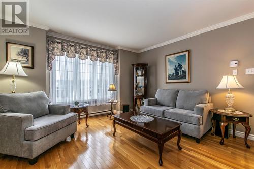 5 Falcon Place, St. John'S, NL - Indoor Photo Showing Living Room