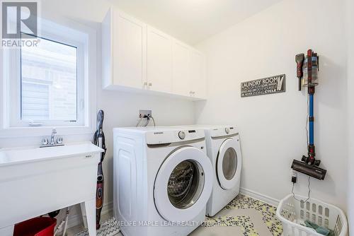 647 Anishinaabe Drive, Shelburne, ON - Indoor Photo Showing Laundry Room