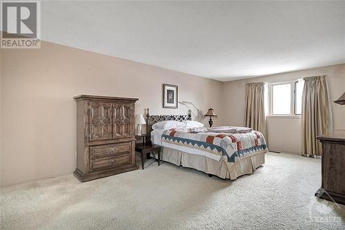 126 Hawk Crescent, Ottawa, ON - Indoor Photo Showing Bedroom