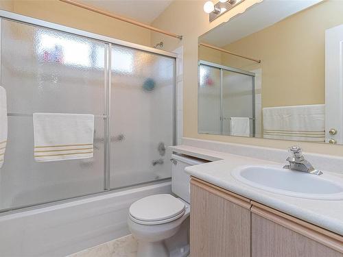 35-9933 Chemainus Rd, Chemainus, BC - Indoor Photo Showing Bathroom